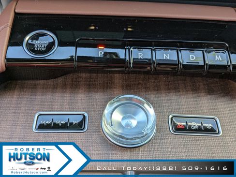 New 2025 Lincoln Navigator Reserve image 27