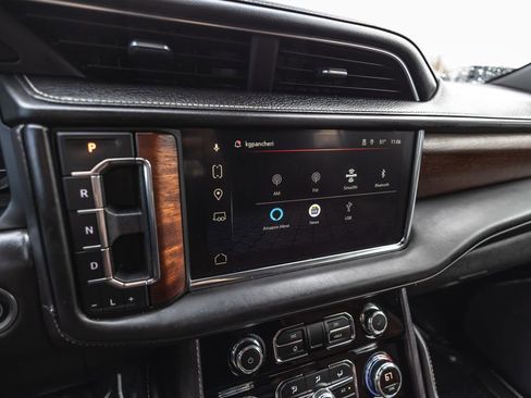 Used 2023 GMC Yukon Denali Ultimate image 16