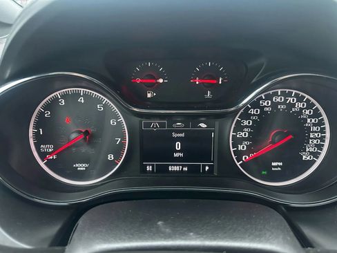 Used 2019 Chevrolet Cruze LT image 10