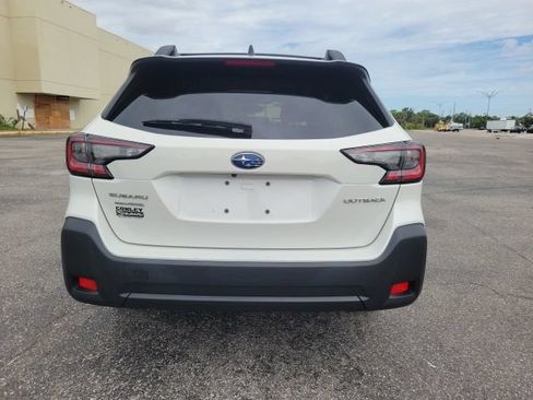 Used 2025 Subaru Outback Premium AWD/4WD image 6