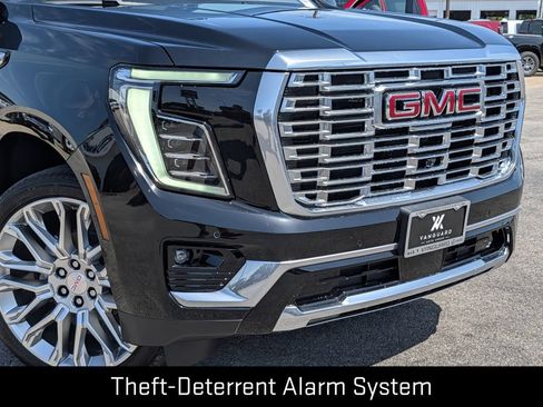 New 2026 GMC Yukon Denali w/ Denali Reserve Package AWD/4WD image 9