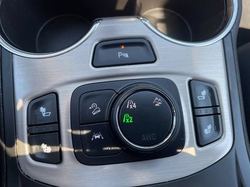 Used 2023 GMC Terrain Denali AWD/4WD image 16