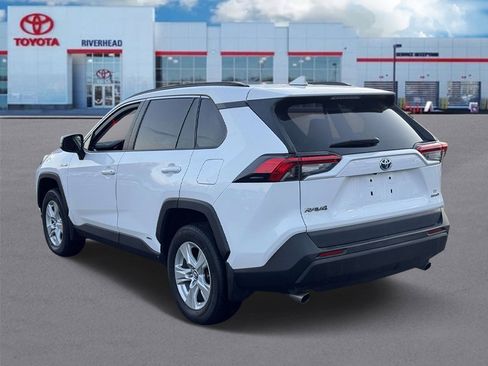 Certified 2020 Toyota RAV4 LE image 5