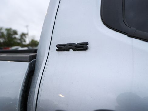 Used 2025 Toyota Tacoma SR5 image 12