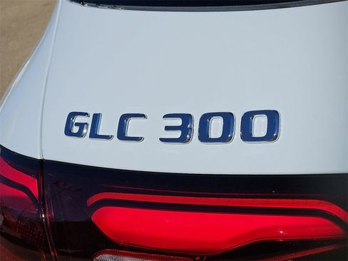 Certified 2026 Mercedes-Benz GLC 300 4MATIC image 15