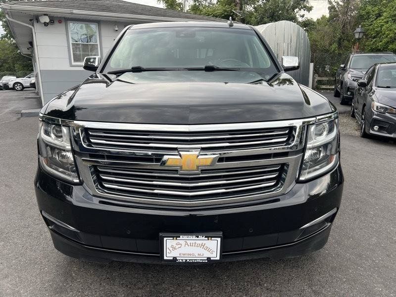Used 2018 Chevrolet Suburban Premier AWD/4WD image 2