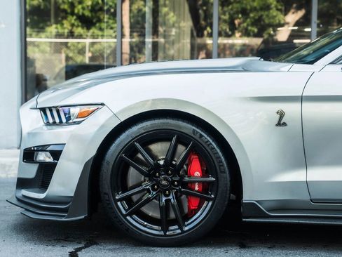 Used 2020 Ford Mustang Shelby GT500 w/ Technology Package RWD image 4
