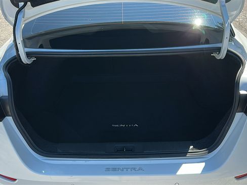 Used 2022 Nissan Sentra SV w/ All-Weather Package FWD image 6