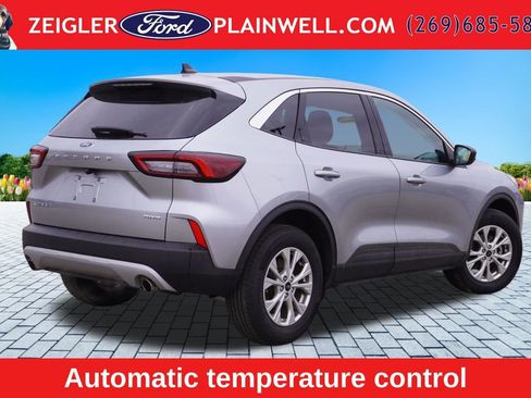 Used 2024 Ford Escape Active AWD/4WD image 5