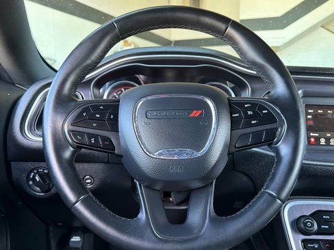 Used 2018 Dodge Challenger SXT RWD image 24