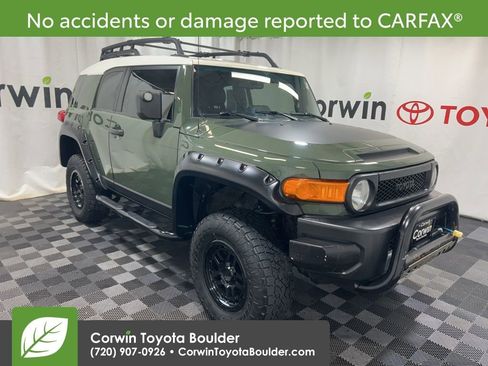 Used 2014 Toyota FJ Cruiser 4WD image 1