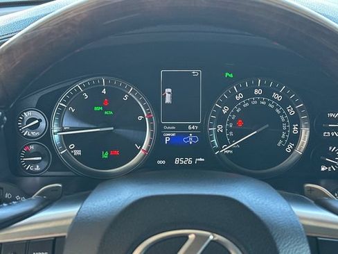 Used 2016 Lexus LX 570 4WD w/ Luxury Package image 33