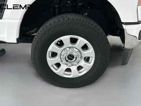 Used 2024 Ford F350 XLT AWD/4WD image 35