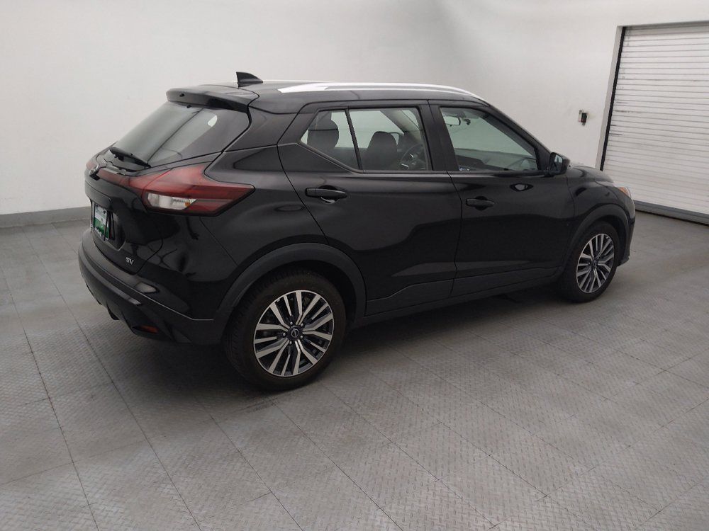Used 2023 Nissan Kicks SV FWD image 10