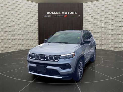 Certified 2022 Jeep Compass Limited w/ Elite Group image 10