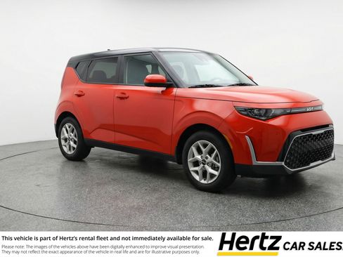 Used 2025 Kia Soul LX w/ LX Technology Package image 1