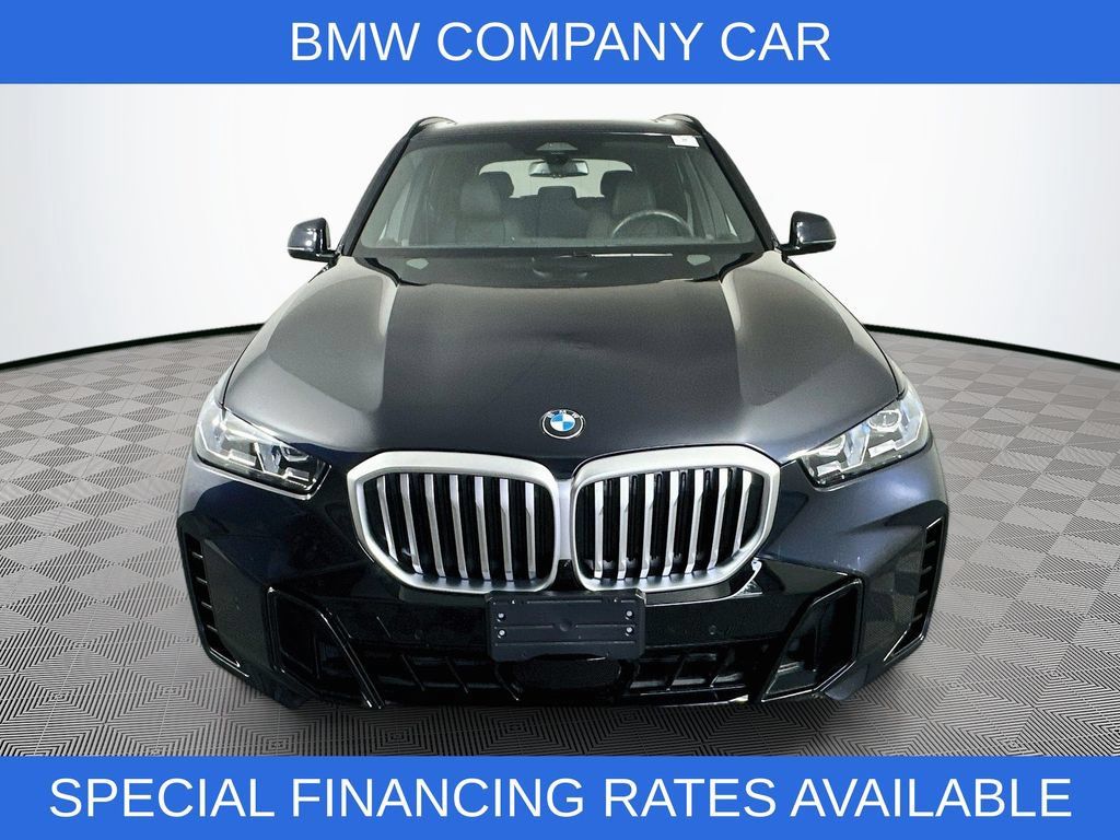 Used 2026 BMW X5 xDrive40i w/ M Sport Package AWD/4WD image 3