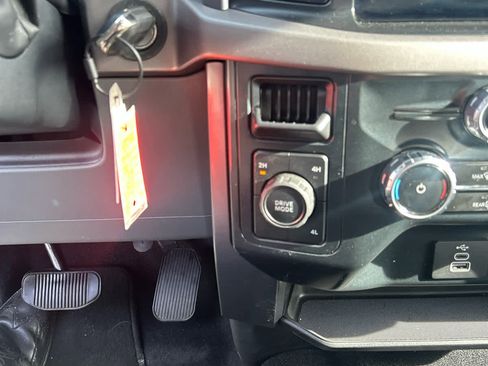 Used 2025 Ford F150 XLT w/ Equipment Group 301A Standard image 16