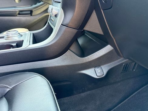 Certified 2023 Ford Edge SEL w/ Convenience Package AWD/4WD image 40