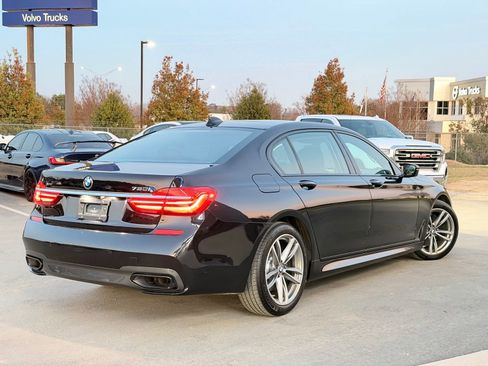 Used 2017 BMW 750i xDrive 750i xDrive image 13