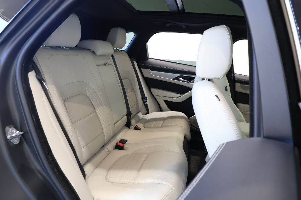 Used 2024 Jaguar F-PACE R-Dynamic S AWD/4WD image 25