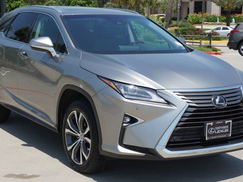 Used 2017 Lexus RX 350 FWD w/ Premium Package image 3