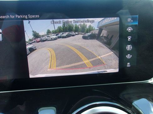 Used 2021 Mercedes-Benz GLB 250 image 15