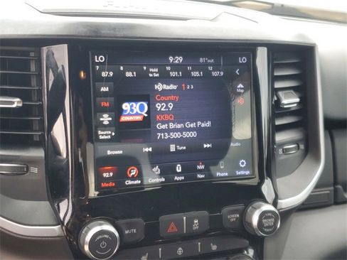 Used 2020 RAM 3500 Big Horn w/ Night Edition image 23