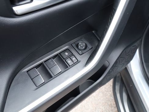 Used 2024 Toyota RAV4 Limited image 21