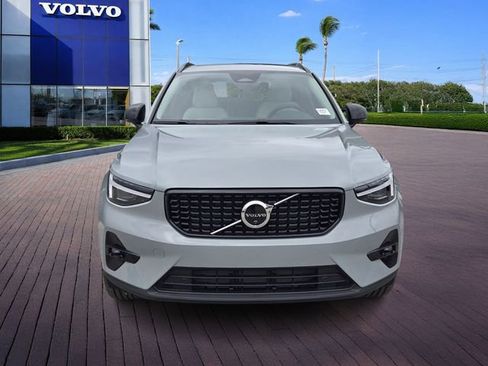 New 2026 Volvo XC40 B5 Plus w/ Protection Package Premier AWD/4WD image 2