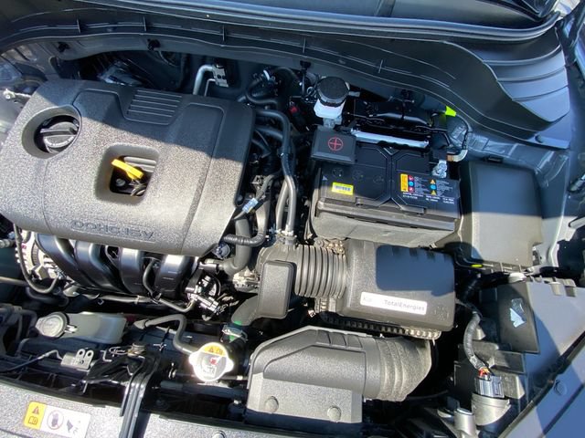 Used 2025 Kia Soul LX w/ LX Technology Package FWD image 30