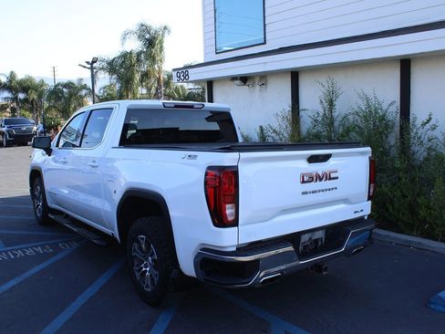 Used 2019 GMC Sierra 1500 SLE w/ SLE Convenience Package AWD/4WD image 4