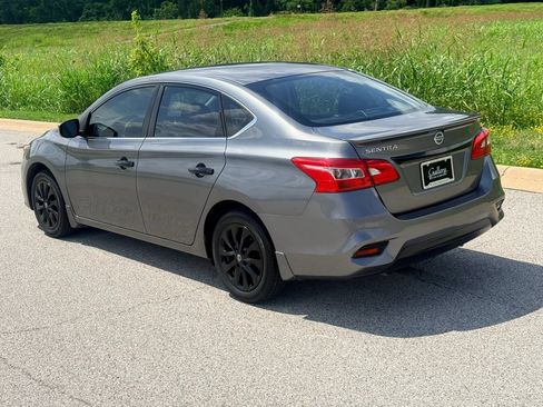 Used 2017 Nissan Sentra S w/ S Style Package FWD image 8