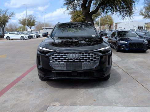 Used 2025 Audi Q5 Premium w/ Convenience Package AWD/4WD image 3