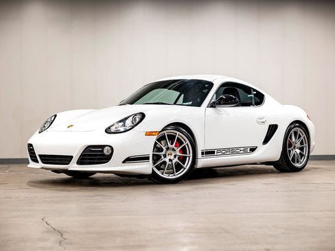 Used 2012 Porsche Cayman R image 27