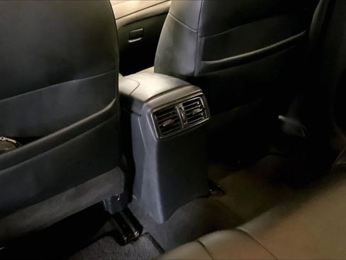 Used 2020 Nissan Rogue SL image 36