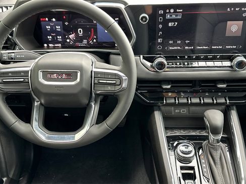 New 2025 GMC Canyon Elevation w/ Convenience Package image 12
