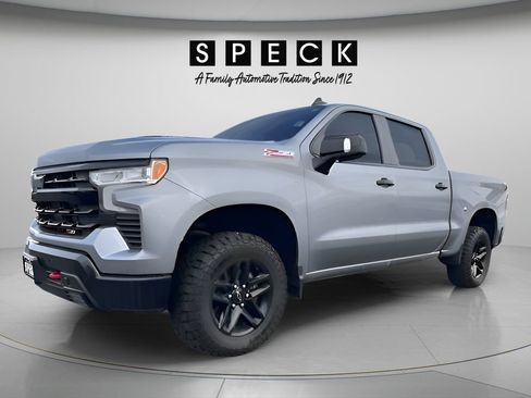 Used 2024 Chevrolet Silverado 1500 LT Trail Boss w/ Convenience Package II AWD/4WD image 1