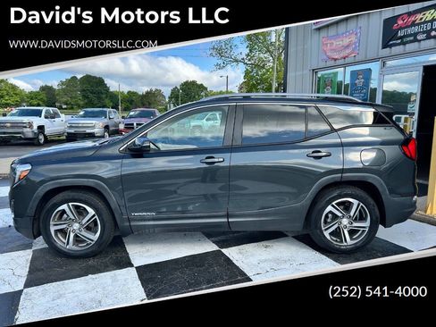 Used 2018 GMC Terrain SLT w/ Infotainment Package II FWD image 1