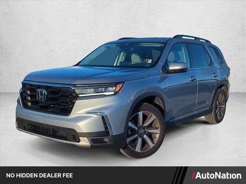 Used 2024 Honda Pilot Elite image 1