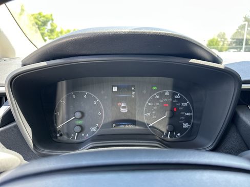 Used 2025 Toyota Corolla LE FWD image 21