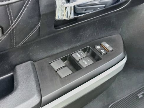 Used 2017 Toyota Tundra Platinum AWD/4WD image 18