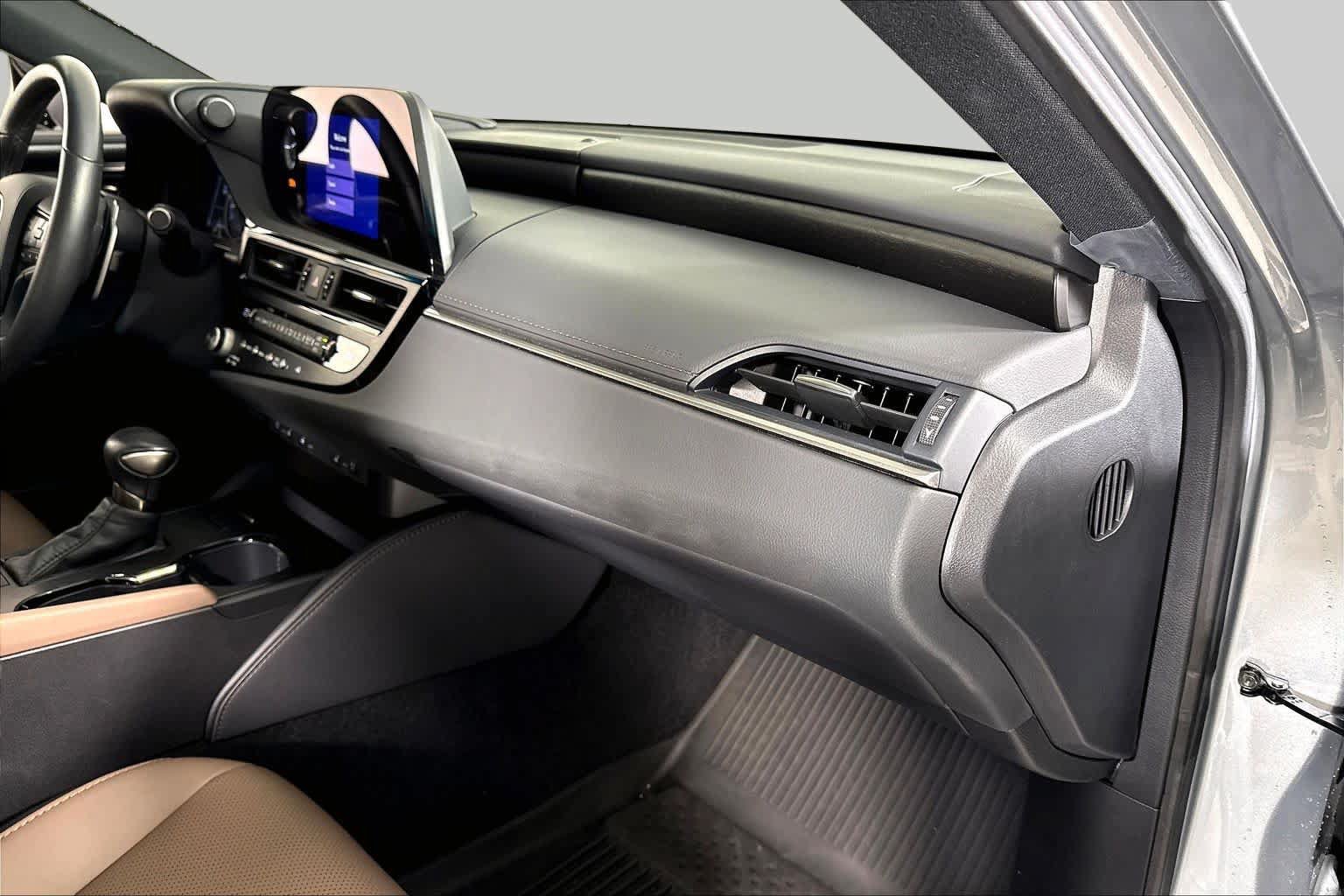 Used 2025 Lexus ES 350 w/ Premium Package FWD image 17