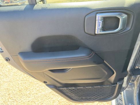 Used 2021 Jeep Gladiator Mojave AWD/4WD image 22
