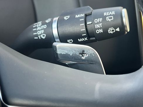 Used 2023 Land Rover Range Rover Long Wheelbase Autobiography image 37