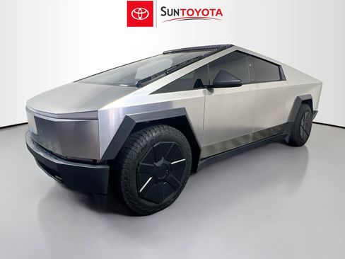 Used 2024 Tesla Cybertruck Cyberbeast AWD/4WD image 9