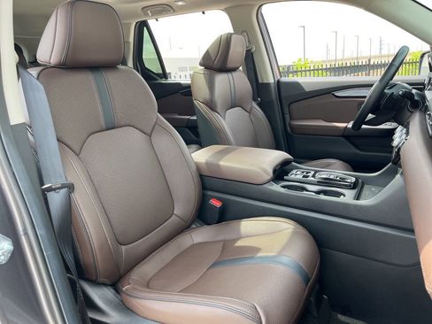Certified 2025 Honda Pilot Elite image 31