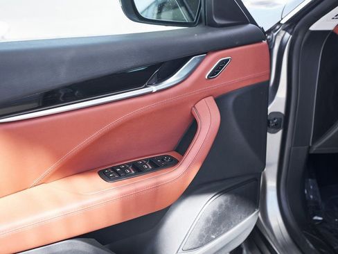 Used 2022 Maserati Levante GT image 18