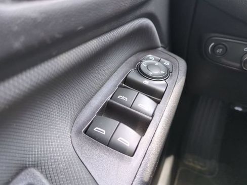 Used 2022 Chevrolet Equinox RS w/ RS Leather Package FWD image 29