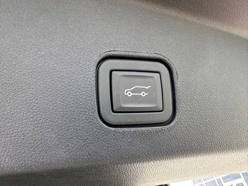 Used 2024 Cadillac Lyriq Sport AWD/4WD image 20